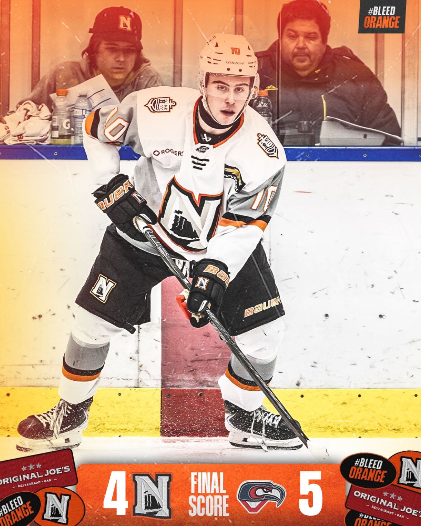 Clippers almost complete the comeback. 

Your clippers are back on home ice Friday vs @avbulldogs. Puck drops at 7pm.

#BleedOrange