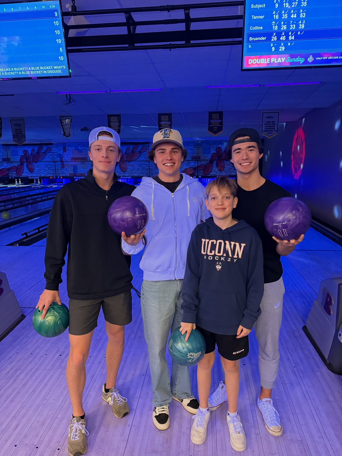 Big thanks to Splitsville for hosting our Players and Billets this evening‼️

#BleedOrange