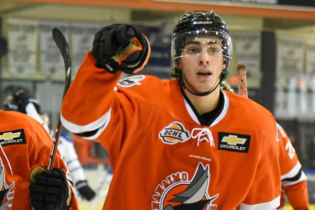 We’d like to congratulate former Clipper, Robby Drazner on his signing with the Abbotsford Canucks!

Congrats, Robby!

#BleedOrange